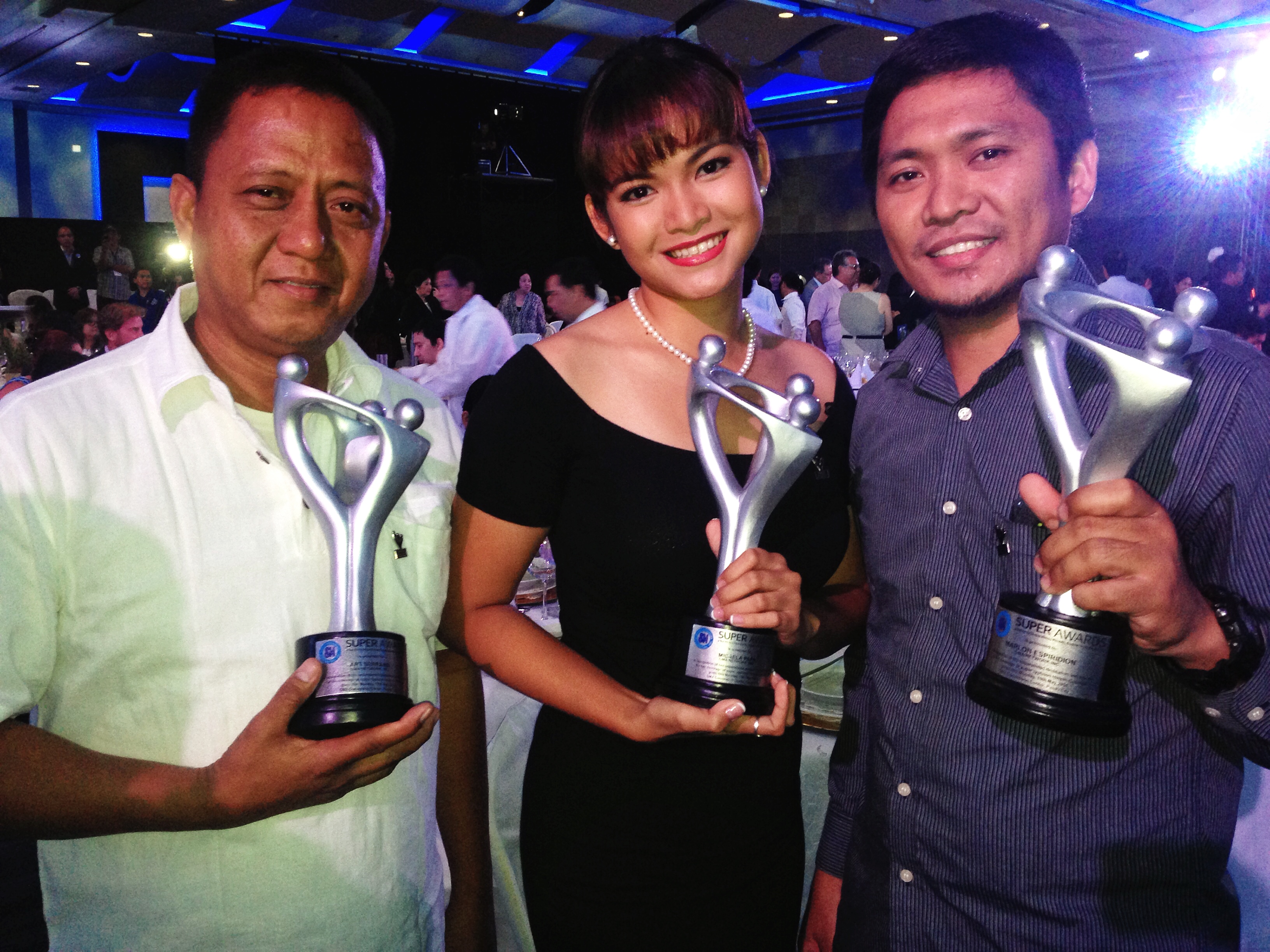 SM Super Award for Yolanda coverage with Cameraman Art Serrano and Asst. Cameraman Marlon Espiridion